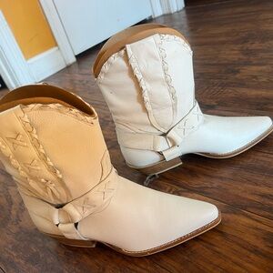 BRAND NEW Vintage 80’s FLINGS Western Leather Booties